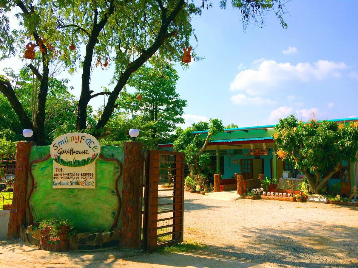 Smilingface guesthouse Sukhothaï Extérieur photo